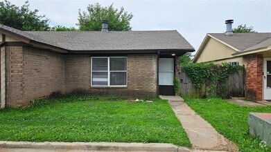 Building Photo - 6108 SE 46th St