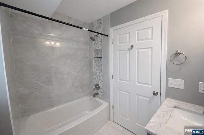 Building Photo - 231 N 12th St