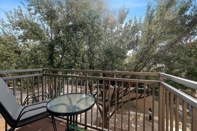 Building Photo - 13005 Meandering Way