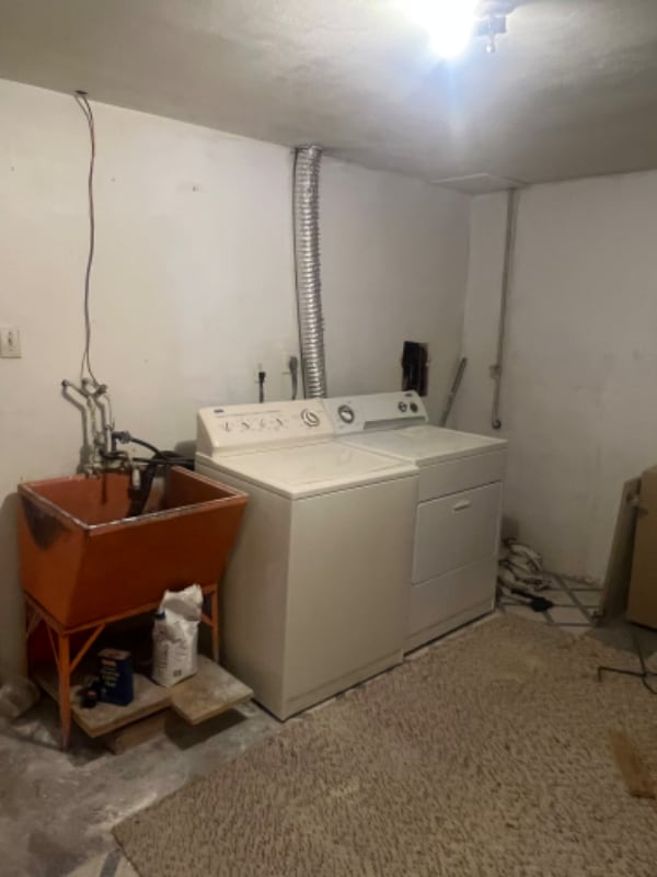 Building Photo - 1644 Chester St