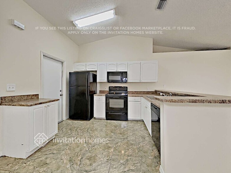 Building Photo - 4403 Gamwell Dr