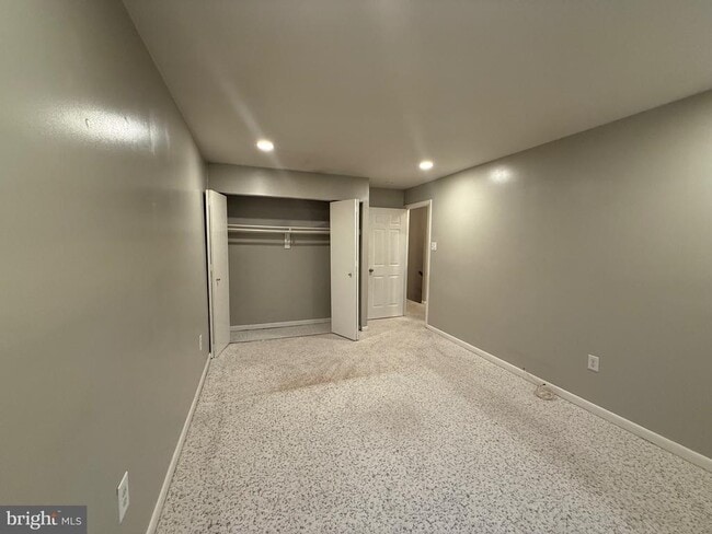 Building Photo - 9200 Bridle Path Ln