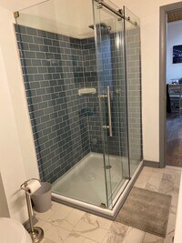 Building Photo - 12 N Main St