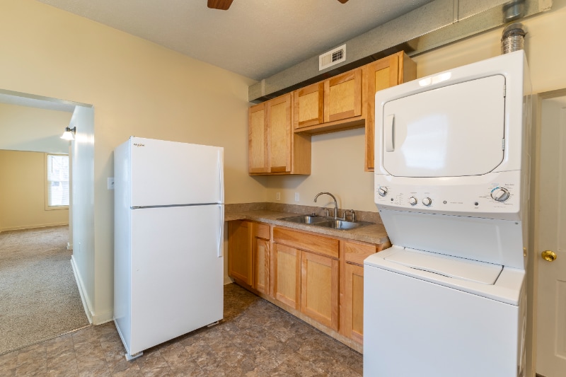 Building Photo - 6606 Ballard Ave