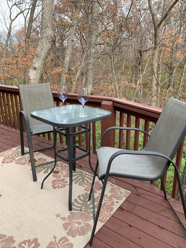 Building Photo - 107 Hollyridge Ln