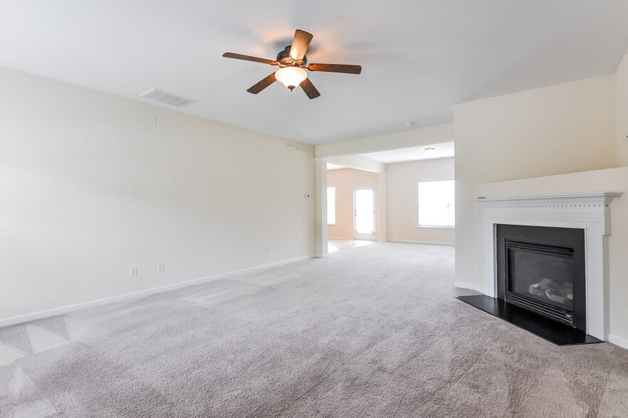 Building Photo - 3508 Hamilton Mill Dr