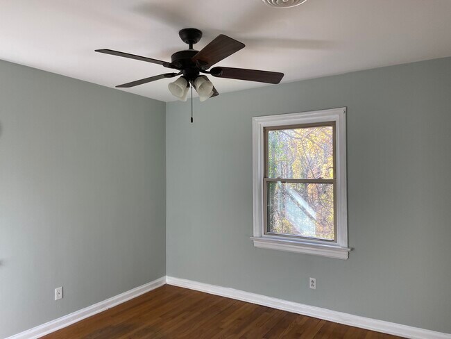 Building Photo - 408 Westmoreland Pl