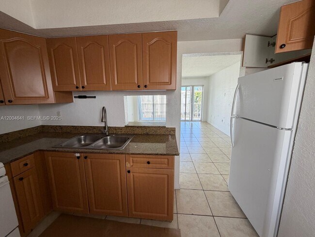 Building Photo - 7713 SW 88th St