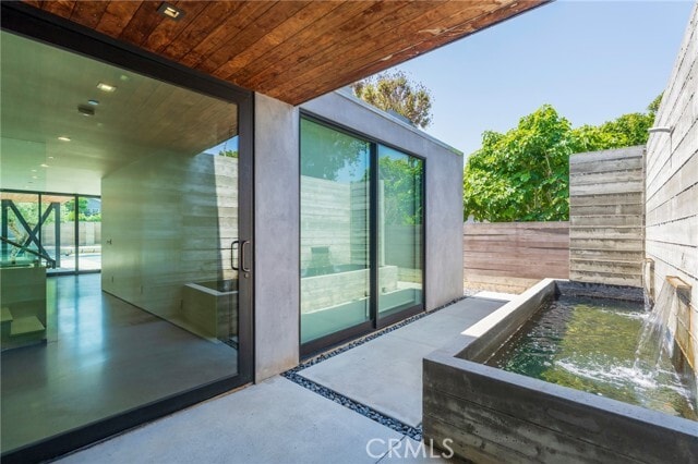 Building Photo - 762 Rosecrans Ave