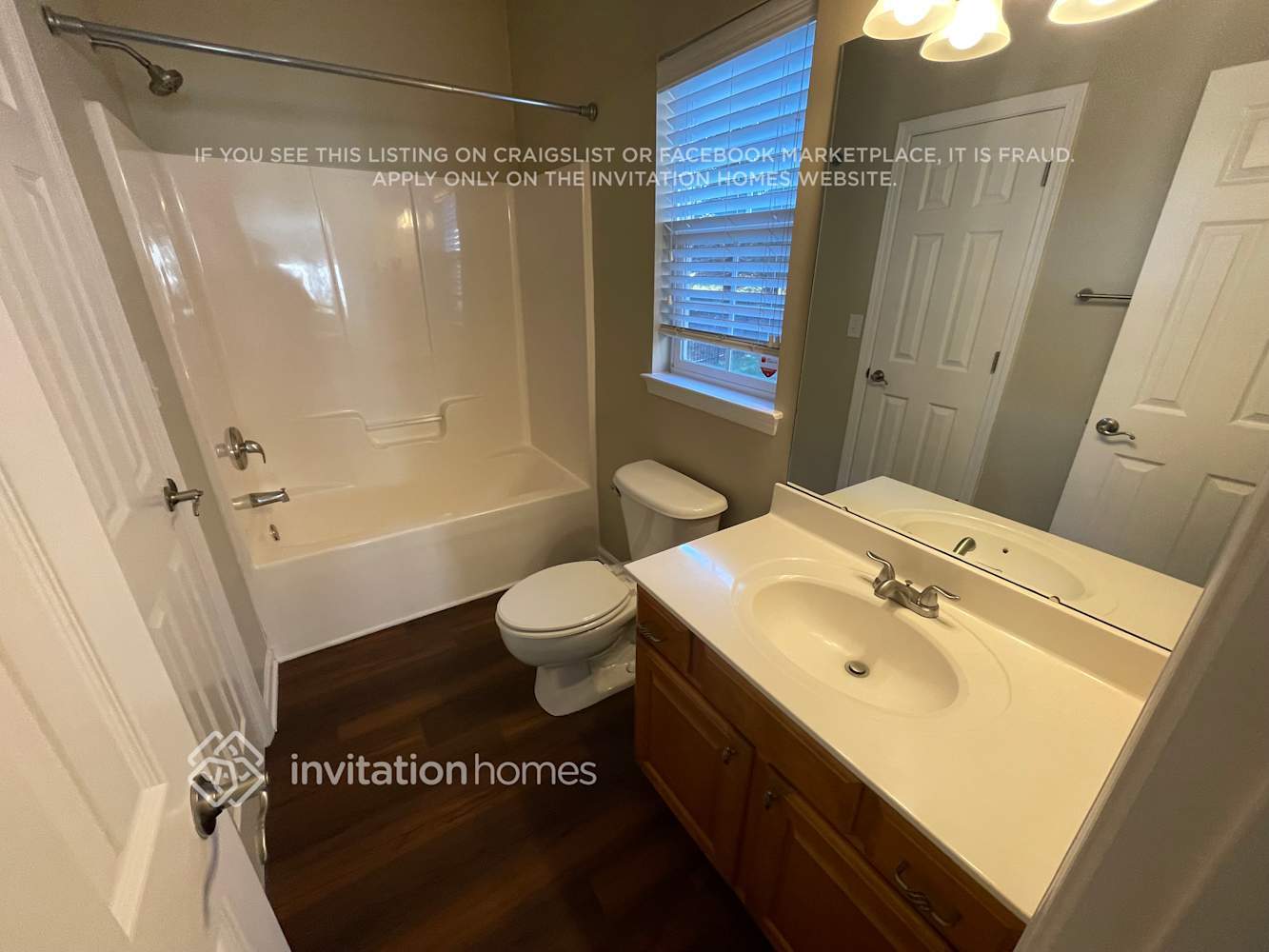 Building Photo - 15415 Saxon Trace Ct