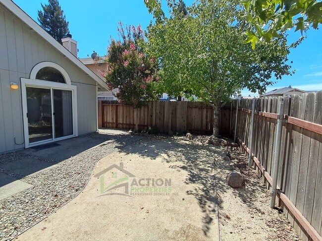 Building Photo - 3835 Hunters Glen Pl