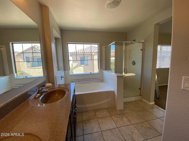 Building Photo - 1677 E Elgin St