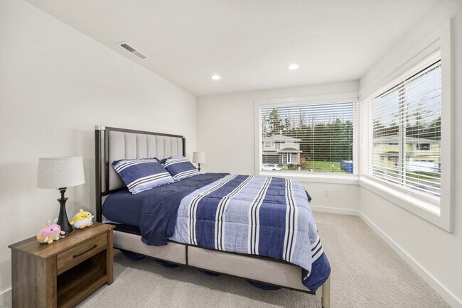 Building Photo - 11612 SE 196th St