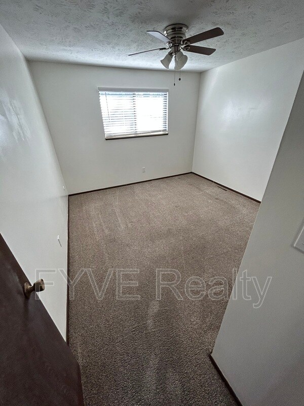 Building Photo - 5590 Barton Rd