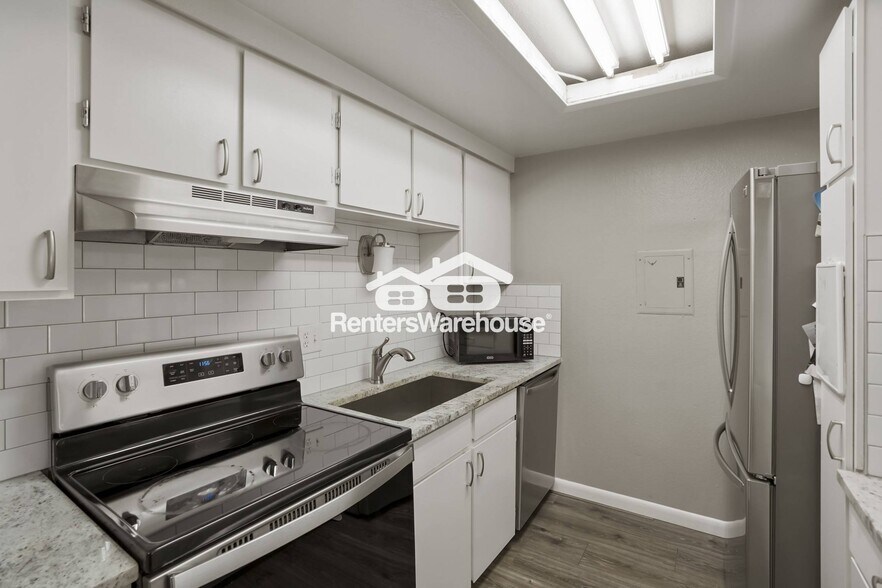 Building Photo - 12160 Huron St