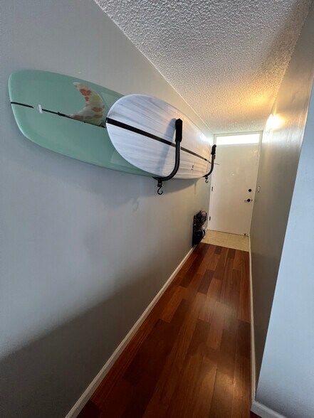 Building Photo - 2609 Ala Wai Blvd