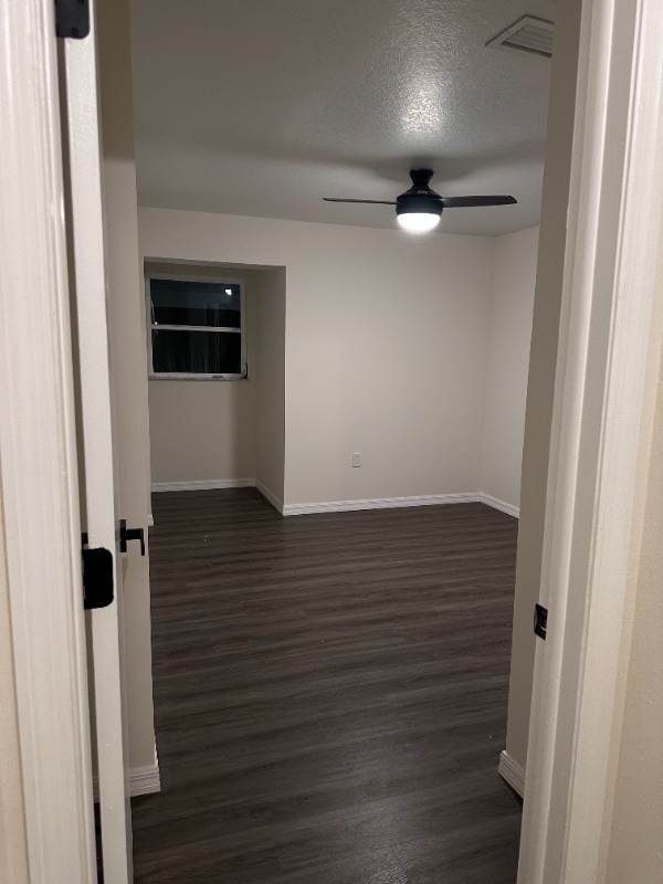 Building Photo - 3100 Thomas Rd