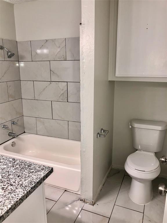 Building Photo - 13461 Castilian Dr