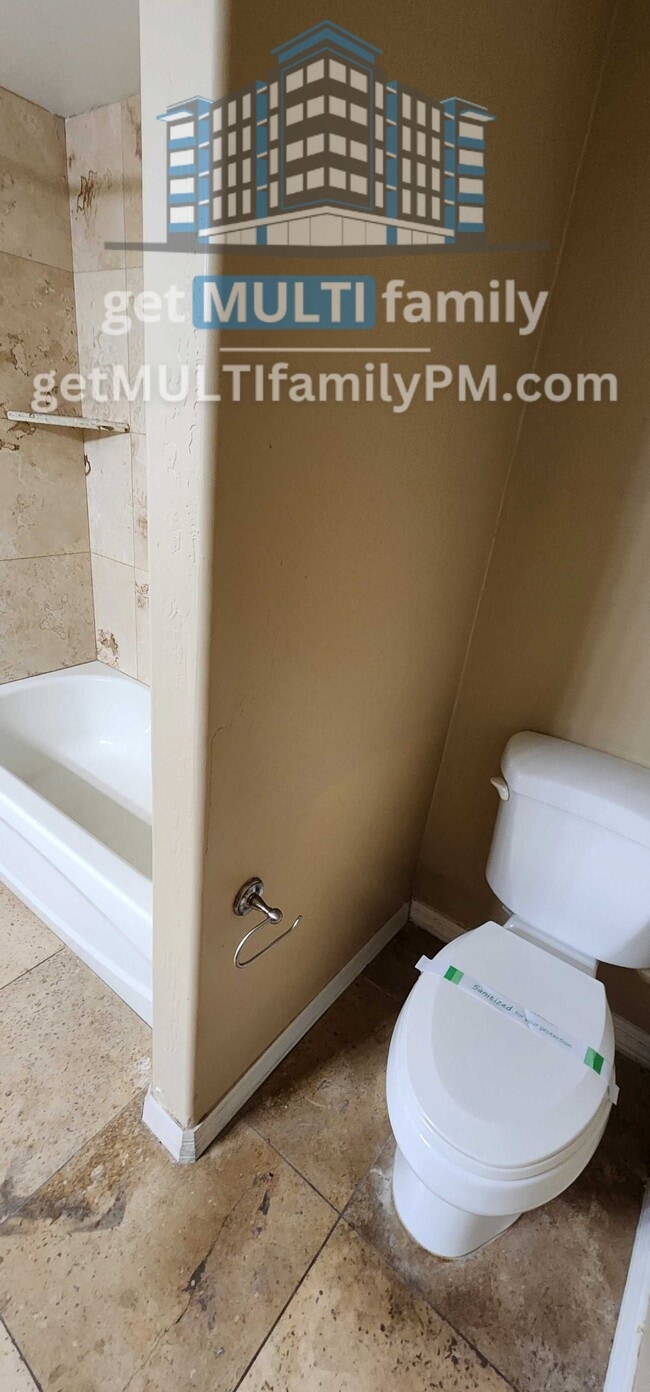 Building Photo - 3619 E Monterosa St