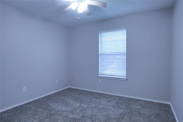 Building Photo - 147 Southlake Dr