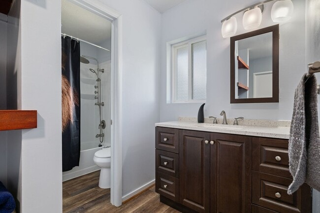 Building Photo - Makakilo Townhouse- 3 bed/ 1.5 bath/ 2 parking - Dog Friendly