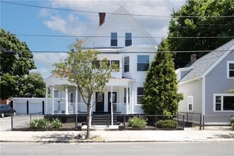 Building Photo - 41 Almy St