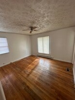 Building Photo - 1303 Kingsport Rd