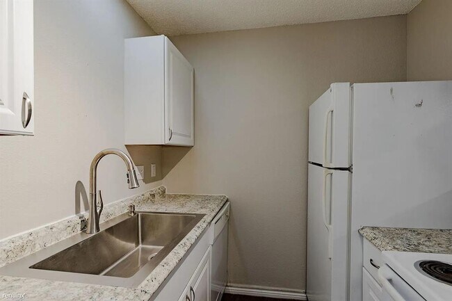 Building Photo - 4500 Witham Ln