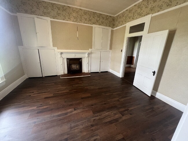 Building Photo - 3BR/2BA Home in Springfield Surrounded by Farmland