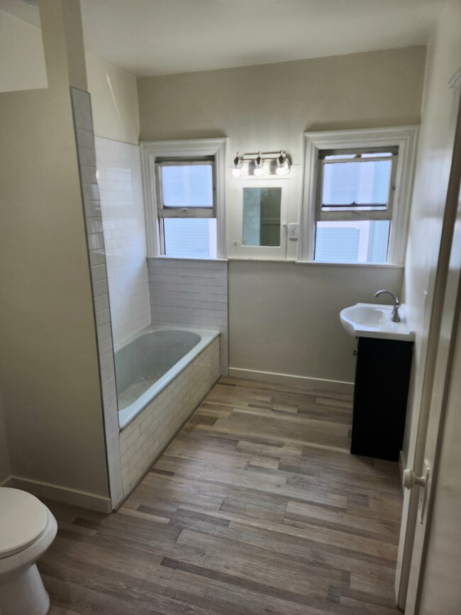 Large renovated bathroom - 1224 4th Ave