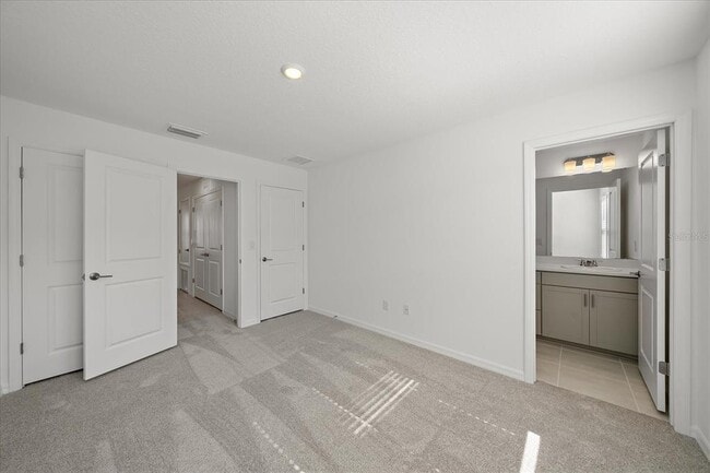 Building Photo - 8744 Daybreak St