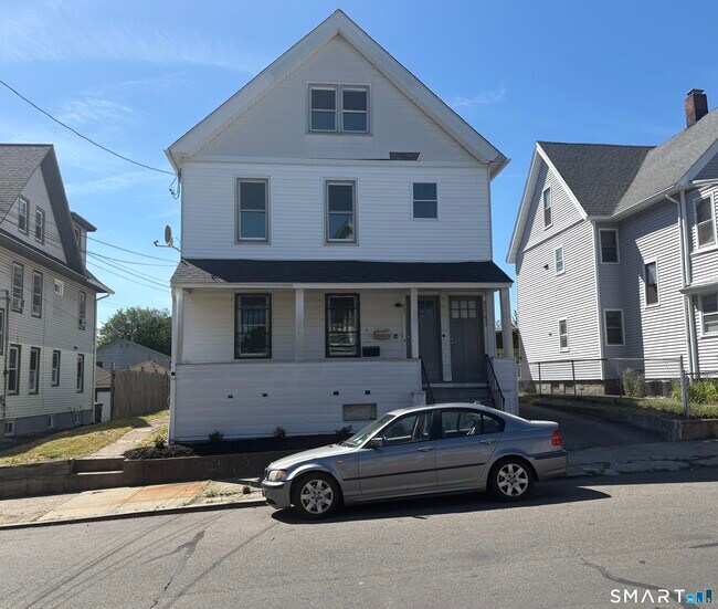 Building Photo - 231 Goddard Ave