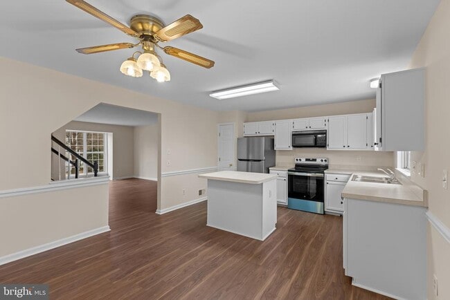 Building Photo - 2978 Mourning Dove Pl