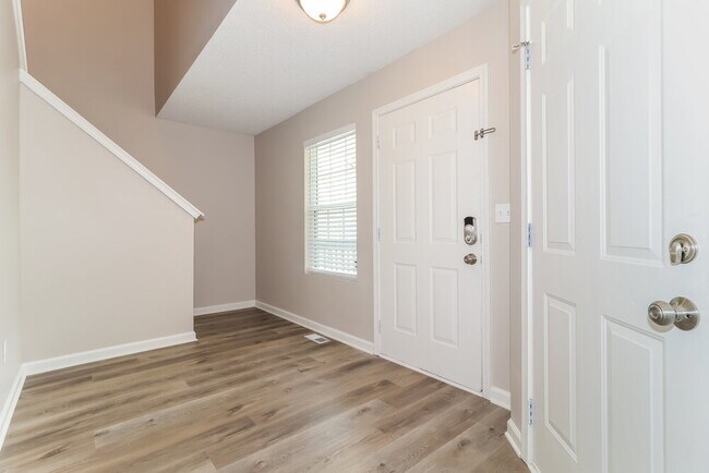 Building Photo - 81 Middlebrook Dr