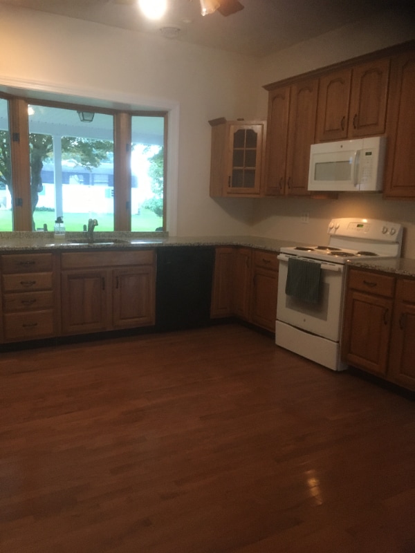 Building Photo - 508 N Front St