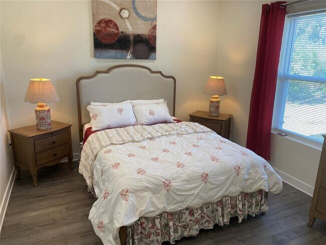 Building Photo - 11974 Tetzel Ave