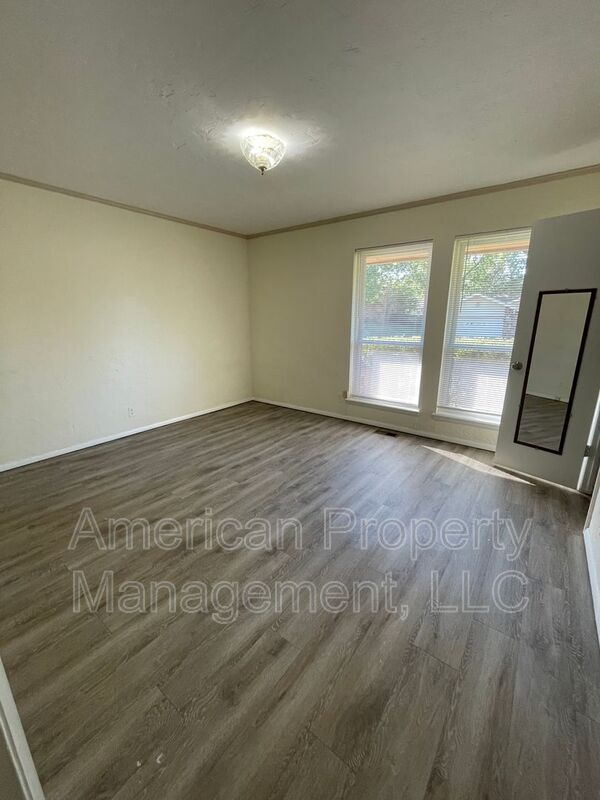 Building Photo - 2911 East 78th St S