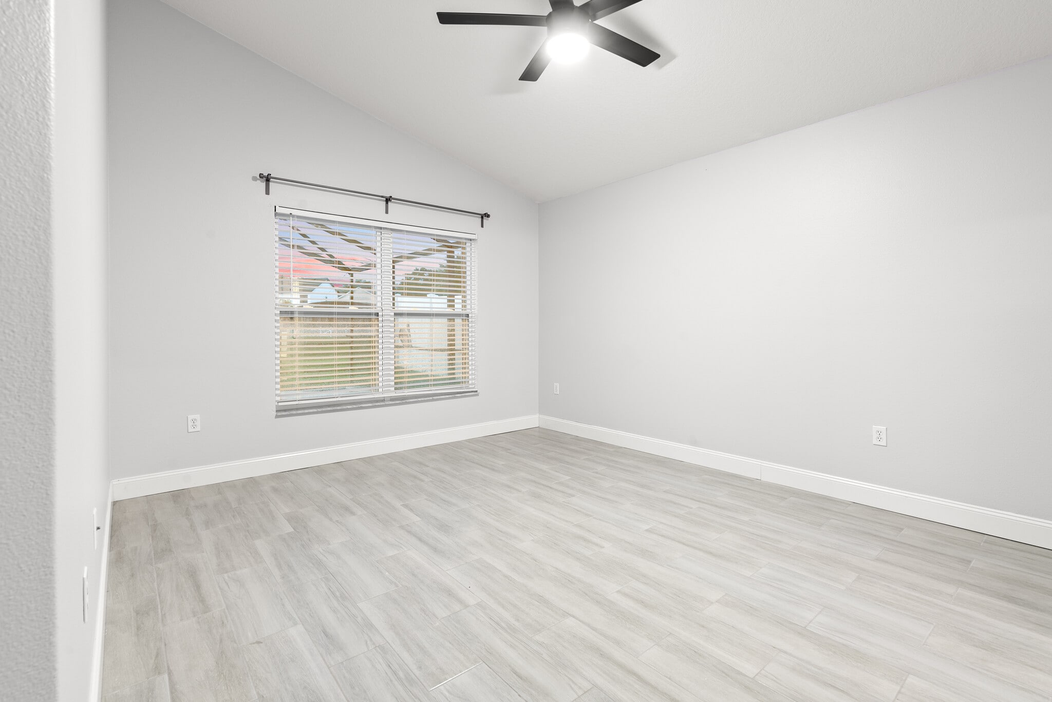 Building Photo - 2817 Moultrie Creek Dr