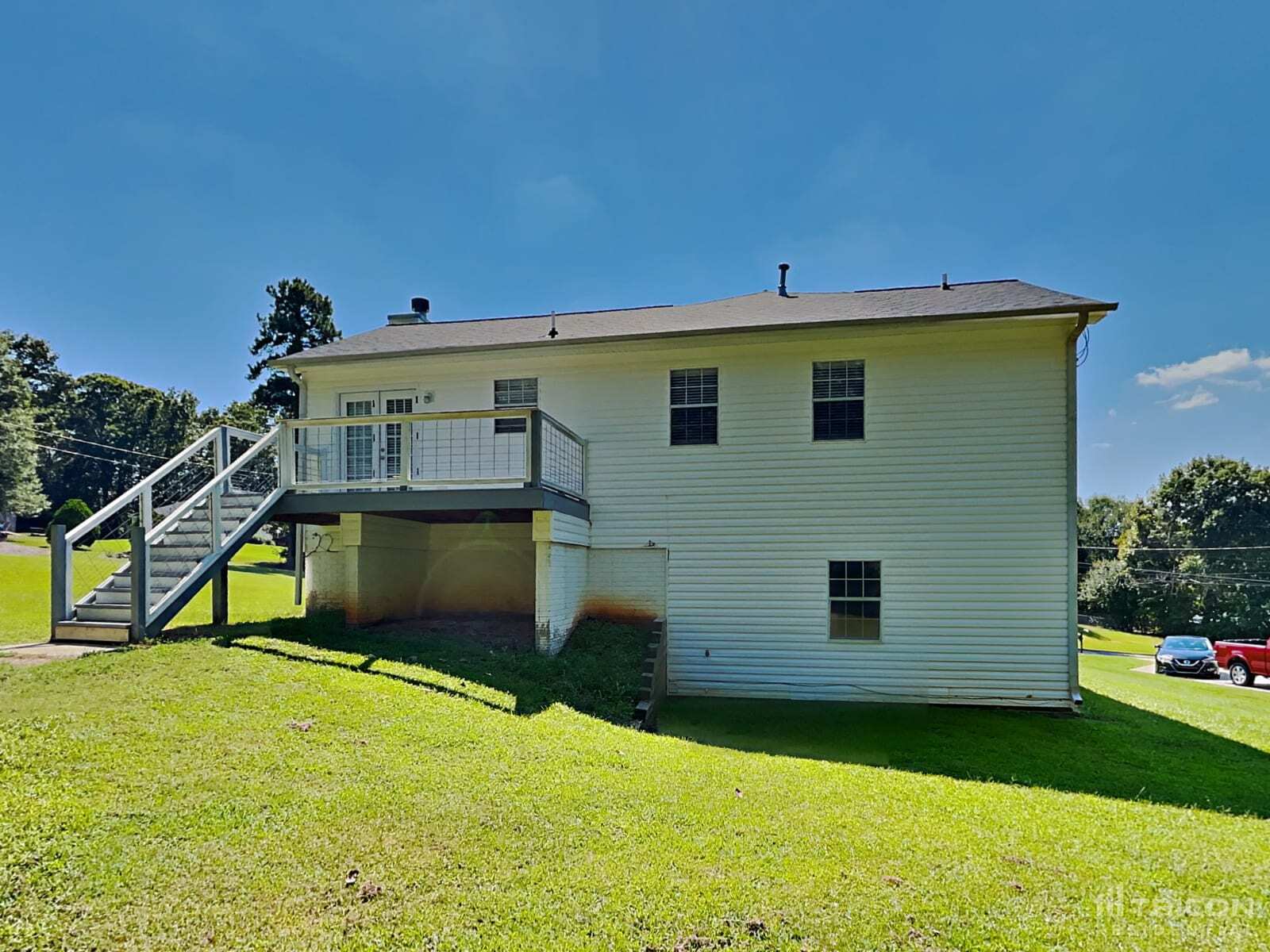 Building Photo - 7128 Hummingbird Ln