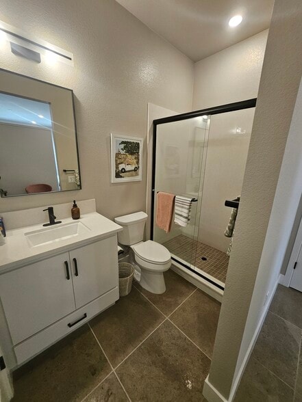 Building Photo - 143 8th St