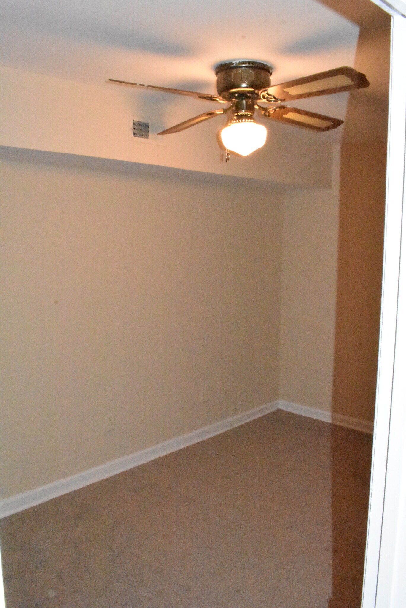 Building Photo - 7514 Spring Lake Dr