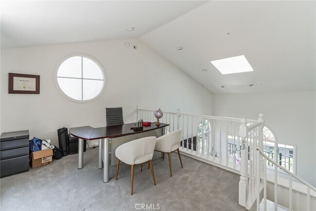 Building Photo - 8032 Willow Glen Rd