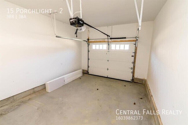 Building Photo - 15 Porch Lgt Dr