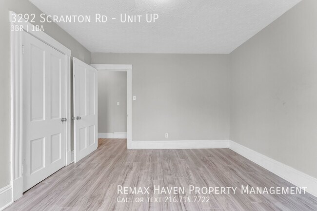 Building Photo - 3292 Scranton Rd UP, Cleveland - Spacious ...