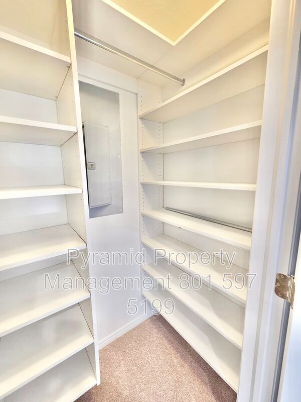 Building Photo - 2128 S 2060 E