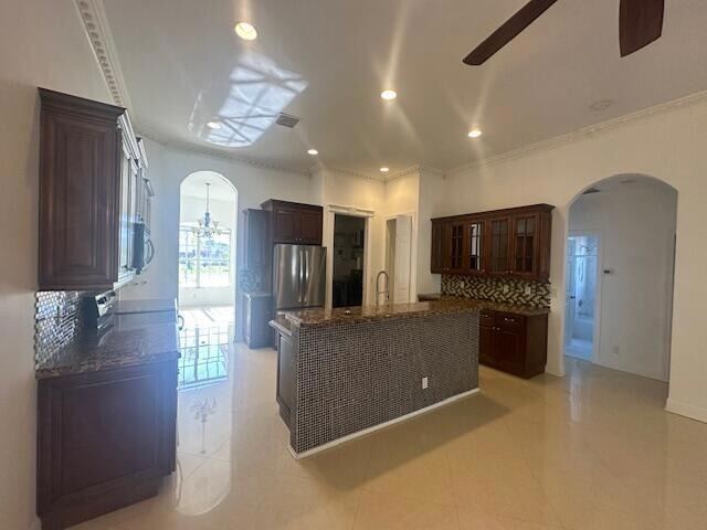 Building Photo - 368 NW Bayshore Blvd