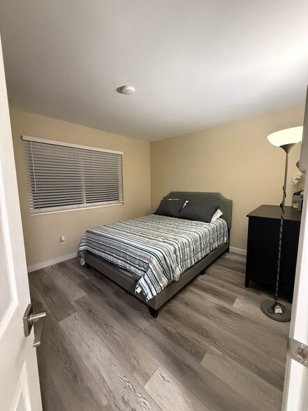 2 of 2 bedrooms - 444 Verde Ridge Ct