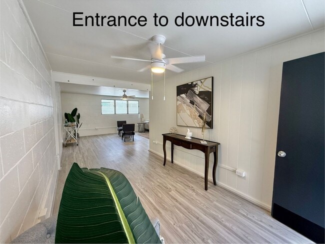 Building Photo - Modern two story Kaimuki home - all new ki...