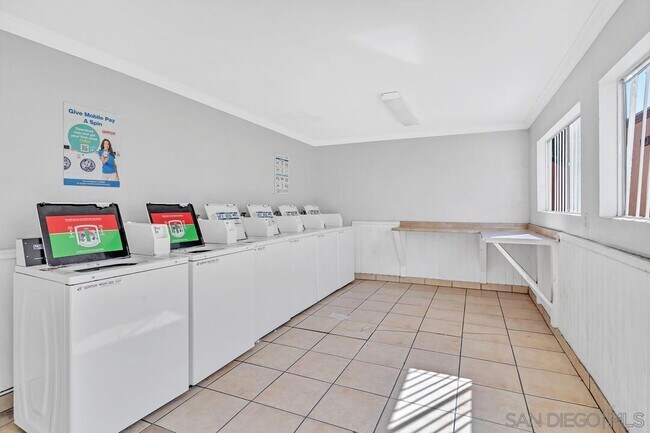 Building Photo - 1621 Pentecost Way