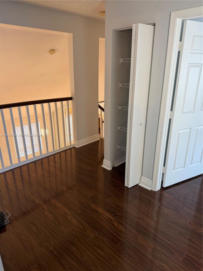 Building Photo - 1552 NW 135th Ave